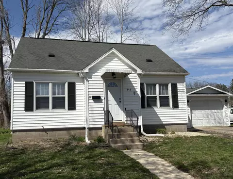 443 West, Mauston, WI 53948