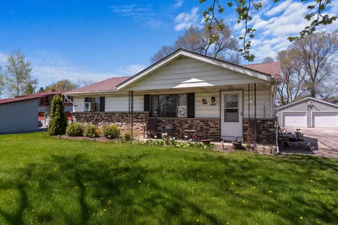 6811 Enge #6813, West Bend, WI 53090