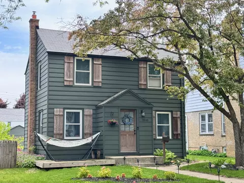 2840 N 79th, Milwaukee, WI 53222