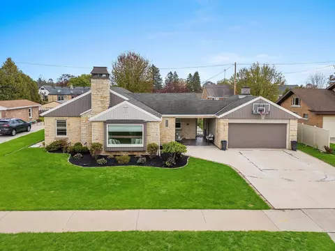 1117 N 9th, Manitowoc, WI 54220