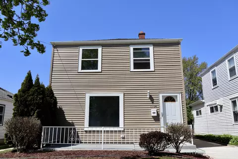 1724 Eden, Saint Francis, WI 53235