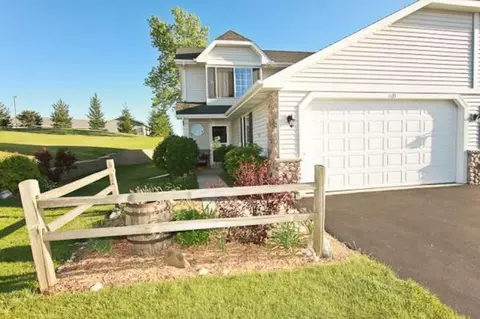 1139 Ellys, Slinger, WI 53086