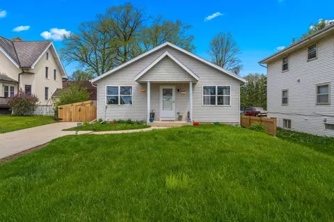 4534 S Whitnall, Saint Francis, WI 53235