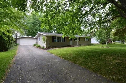 450 S Buckingham, Whitewater, WI 53190