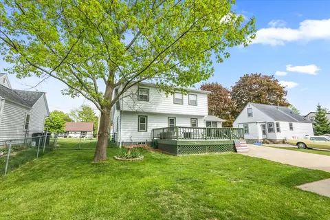 1941 Beulah, East Troy, WI 53120