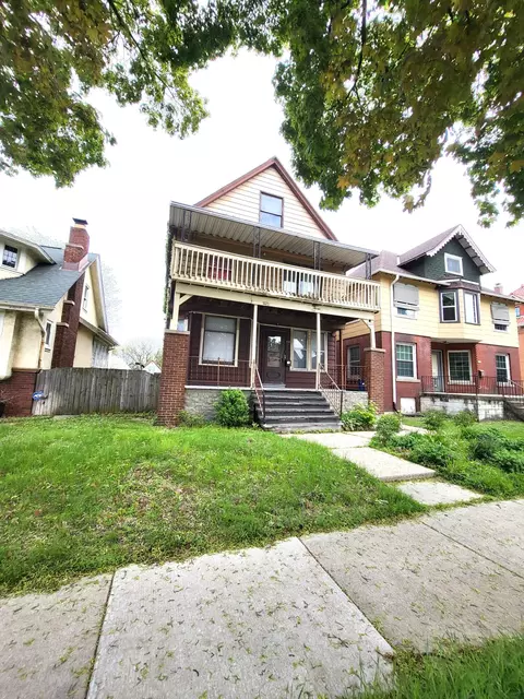 2132 S Layton #2132A, Milwaukee, WI 53215