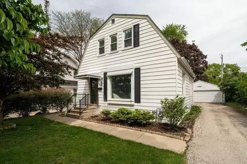 604 N 99th, Wauwatosa, WI 53226