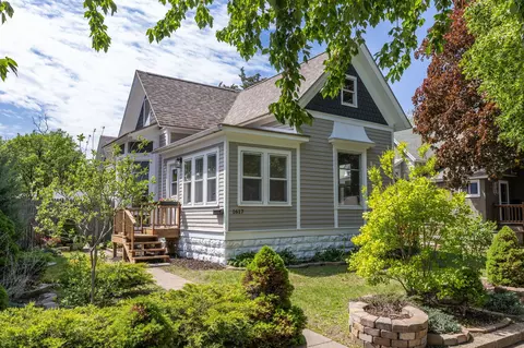 1617 Loomis, La Crosse, WI 54603