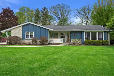 17505 Royalcrest, Brookfield, WI 53045