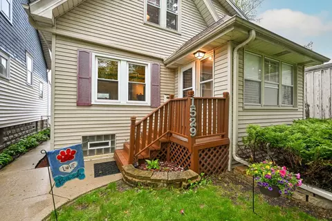 1529 S 81st, West Allis, WI 53214