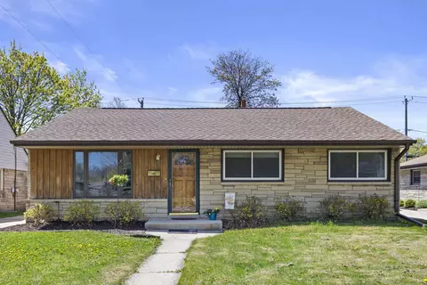 4415 S 5th, Milwaukee, WI 53207