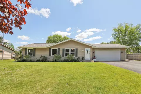 306 Schroeder, Eagle, WI 53119