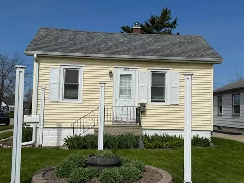 2926 23rd, Kenosha, WI 53140