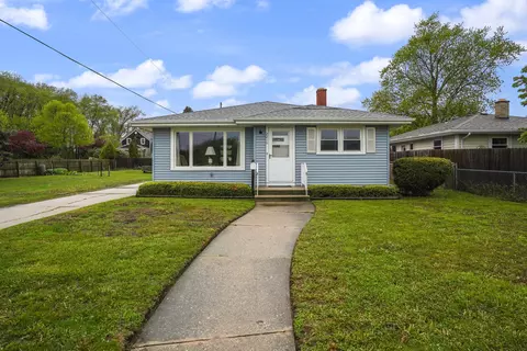 2210 14th, Kenosha, WI 53140