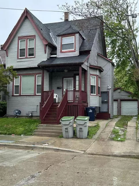 1212 W Chambers, Milwaukee, WI 53206