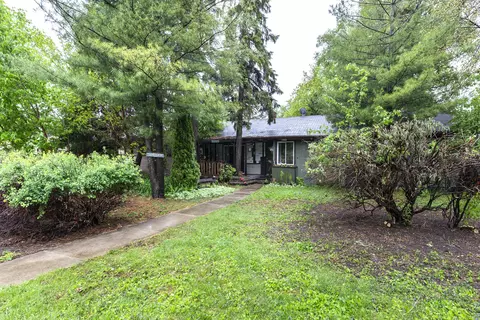 11803 W Rainbow, West Allis, WI 53214