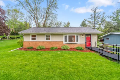 204 Marguerite, Mayville, WI 53050