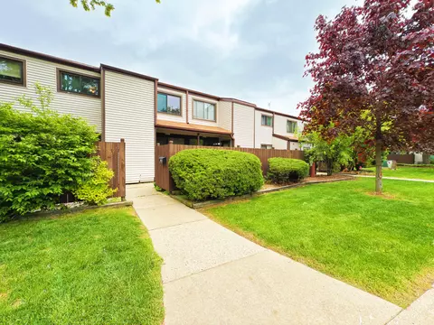 8309 N 107th #J, Milwaukee, WI 53224