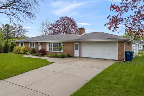 265 E Antoine, Port Washington, WI 53074