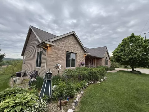 w20841 Brenegan Lane, Gale, WI 54630