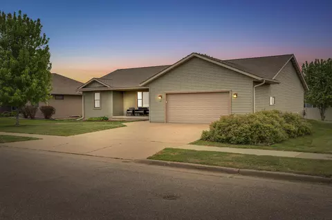1114 Newport, Holmen, WI 54636