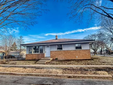 7408 W Hope, Milwaukee, WI 53216