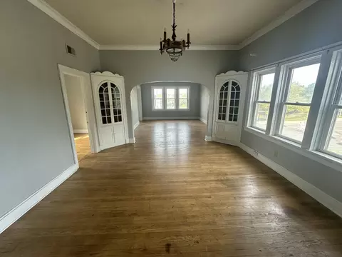 707 E Brady, Milwaukee, WI 53202