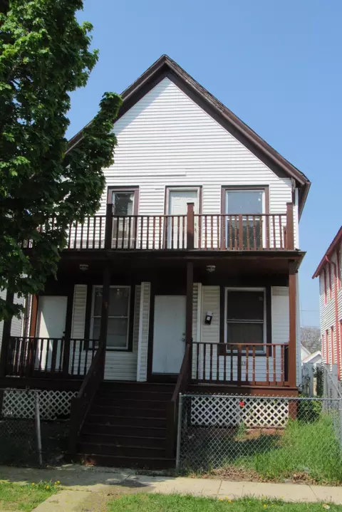1817 N 22nd #1819, Milwaukee, WI 53205