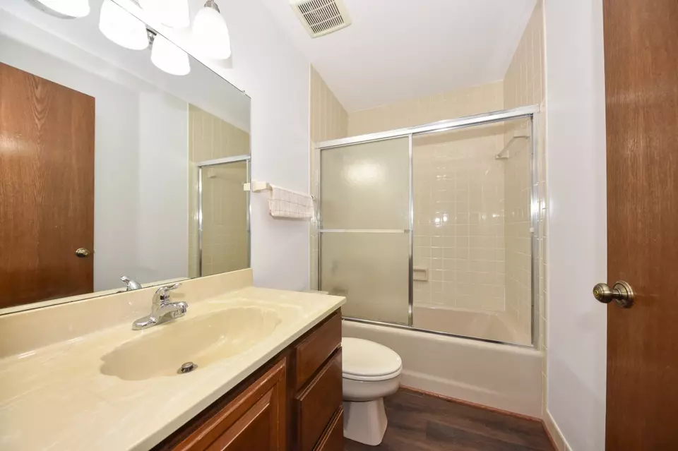Bath - 6575 N Green Bay #211, Glendale, WI 53209 photo 1 of 2