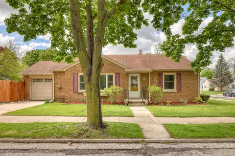 167 Po, West Bend, WI 53090