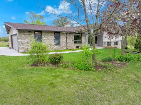 8615 Pigeon Lk, Liberty, WI 54245