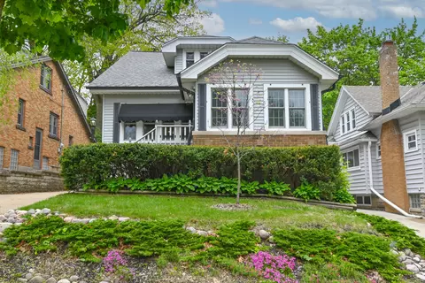 1925 N 68th, Wauwatosa, WI 53213