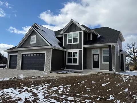 w215n4855 Kathleen, Menomonee Falls, WI 53051