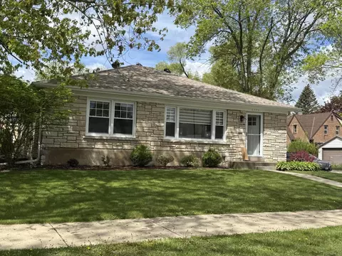5723 N Dexter, Glendale, WI 53209