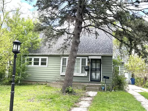5501 W Thurston, Milwaukee, WI 53218