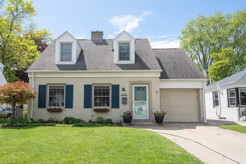 4781 N Idlewild, Whitefish Bay, WI 53211