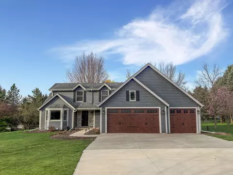 1977 Elm Tree, Farmington, WI 53040