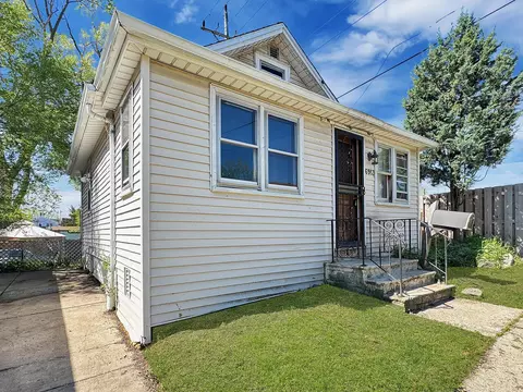 6913 W Main, Milwaukee, WI 53214