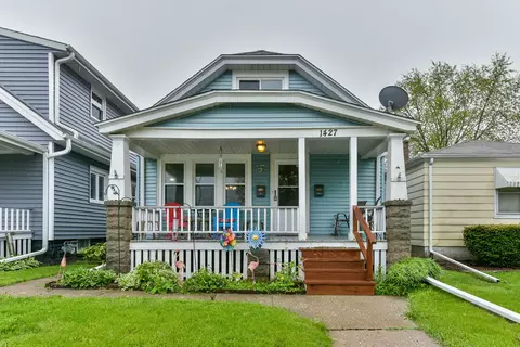 1427 Madison, South Milwaukee, WI 53172