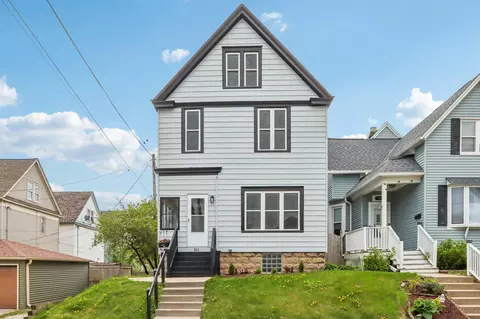 351 E Deer, Milwaukee, WI 53207