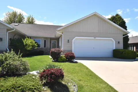 5391 S 45th, Greenfield, WI 53220