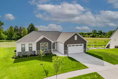 1200 Mamerow, Oconomowoc, WI 53066