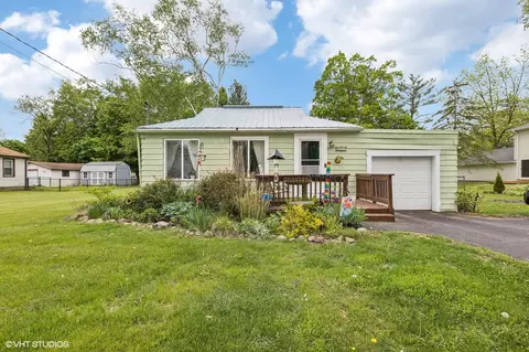 301 S 5th, Walworth, WI 53184