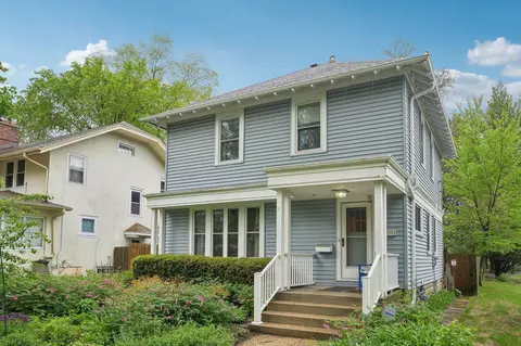 1525 N 69th, Wauwatosa, WI 53213