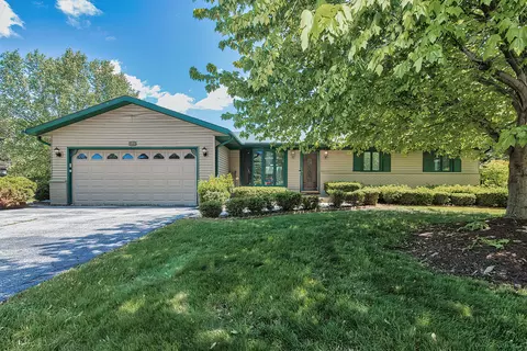 506 Torrey Pnes, Twin Lakes, WI 53181