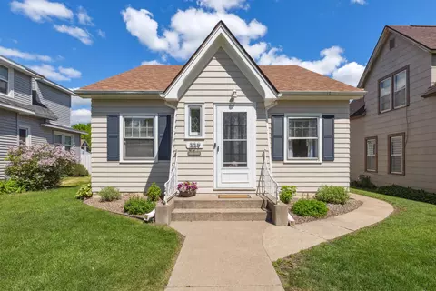 339 22nd, La Crosse, WI 54601