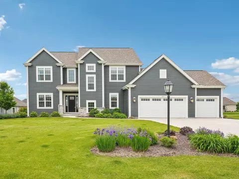 8975 W Eagle, Mequon, WI 53097