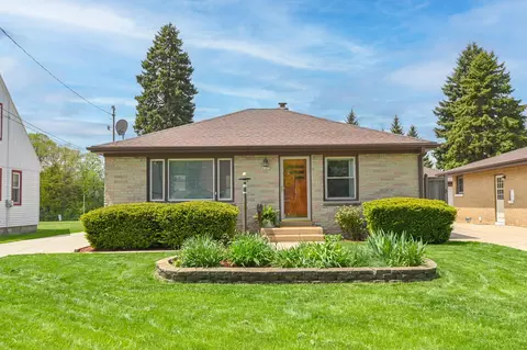 4167 S Pennsylvania, Saint Francis, WI 53235