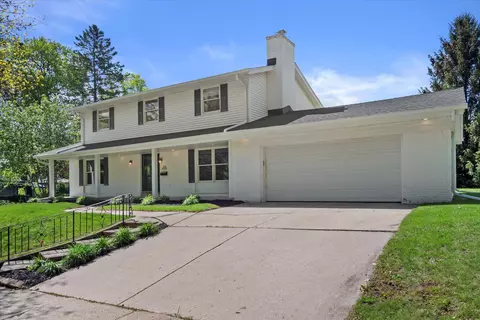 n77w7007 Oak, Cedarburg, WI 53012