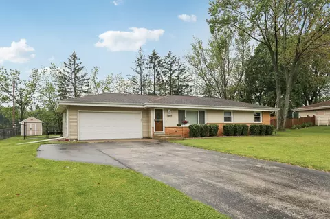 14055 W Armour, New Berlin, WI 53151
